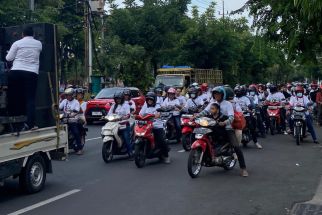 Pertebal Dukungan ke Luluk-Lukman, Sukarelawan Cantiq Surabaya Gelar Konvoi - JPNN.com Jatim