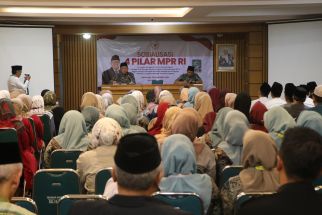 Sosialisasi Empat Pilar MPR RI, Habi Syarif Muhammad Berikan Pesan Penting untuk Para Pengajar - JPNN.com Jabar