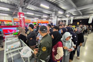 Program YEES Berhasil Membuat Warga Serbu Log In Megastore Cimindi - JPNN.com Jabar