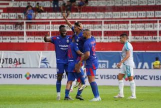 Arema FC Amankan 3 Poin Usai Taklukkan PSBS Biak 3-2 - JPNN.com Jatim