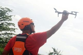 Tim SAR Gunakan Drone Cari Balita Tercebur Selokan di Surabaya - JPNN.com Jatim