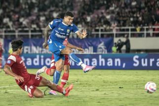 Persib Bandung Kokoh di Puncak, Geser Persebaya Setelah Tumbangkan Persis Solo - JPNN.com Jatim