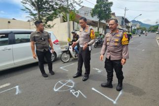 Dampak Kerusakan Akibat Kecelakaan Bus di Kota Batu, 12 Kendaraan Rusak Berat - JPNN.com Jatim