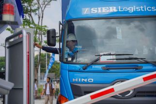 SIER Transit Point Resmi Dibuka, Bisa Tampung 140 Truk Trailer - JPNN.com Jatim