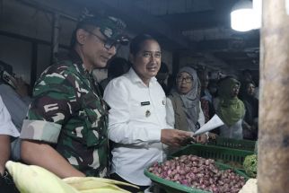 Pemkot Depok Sidak Pasar Cisalak, Pastikan Harga Bahan Pokok Stabil dan Stok Aman Menjelang Ramadan - JPNN.com Jabar