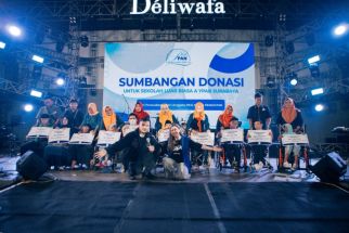 Tom Liwafa Berbagi Kebahagiaan untuk Anak Disabilitas di Deliwafa Fest Vol 5 - JPNN.com Jatim