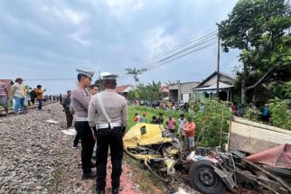 Insiden Kendaraan Tertemper Kereta Terjadi di Blitar & Kediri, KAI Daop 7 Ingatkan Ini - JPNN.com Jatim