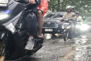 Hujan Deras Guyur Malang, Drainase Buruk Sebabkan Macet & Banjir di 3 Titik - JPNN.com Jatim