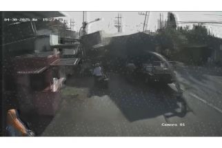 Truk Tabrak Sejumlah Kendaraan di Gresik Gegara Pengemudi Mabuk, 1 Orang Tewas - JPNN.com Jatim