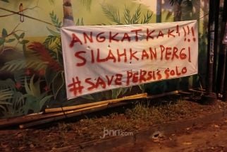 Kekecewaan Suporter Persis Solo: Milo, Silakan Pergi - JPNN.com Jateng