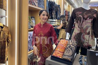 Ekspansi ke Surabaya, Hadinata Batik Hadirkan Koleksi Formal dengan Motif Modern - JPNN.com Jatim