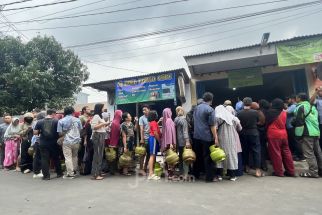 Ada Warga yang Meninggal Gegara Antre Elpiji 3 Kg, Kementerian ESDM: Kami Mohon Maaf - JPNN.com Jabar