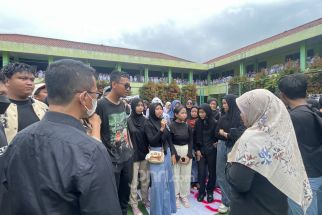 Kepala SMKN 1 Depok Tawarkan Sejumlah Solusi agar Siswa Tetap Bisa Masuk PTN - JPNN.com Jabar