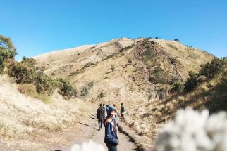 Antusias Naik Gunung Melonjak, Pemprov Jateng Gelar Pelatihan Pemandu Pendaki - JPNN.com Jateng