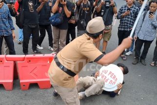 Jurnalis Gelar Aksi Kamisan di Depan Polda Jateng, Kecam Kekerasan Aparat - JPNN.com Jateng
