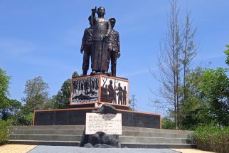 Berwisata dan Istirahat di Monumen Soerjo, Tempat Indah yang Bersejarah  - JPNN.com Jogja