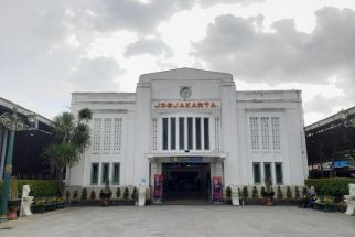 Jadwal KRL Hari Ini dari Stasiun Yogyakarta, Lempuyangan, Maguwo, Brambanan dan Srowot - JPNN.com Jogja