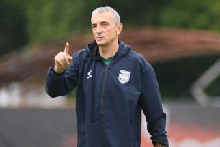 Mengejutkan!  Borneo FC Pecat Milomir Seslija, Ada Apa?  - JPNN.com Kaltim