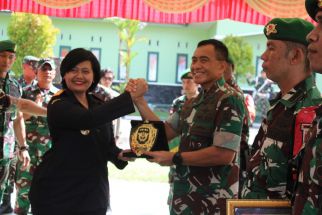 Gagalkan Penyelundupan Sabu-Sabu di Wilayah Perbatasan, 9 Prajurit TNI Dapat Penghargaan - JPNN.com Kaltim