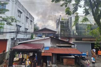 Kebakaran di Balikpapan, 1 Rumah dan Ruko Hangus, Seorang Pedagang  Luka Bakar - JPNN.com Kaltim