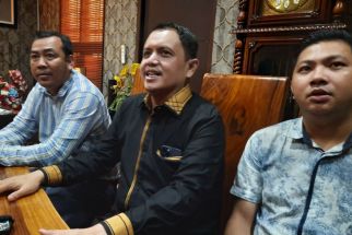 Begini Permintaan Keluarga Ade Armando kepada Polisi Terhadap Pelaku Pengeroyokan - JPNN.com Lampung