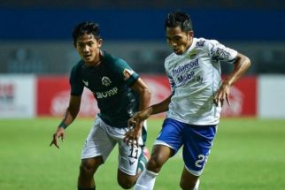 Frets Butuan Terima Penghargaan Persib Awards, Keren - JPNN.com Lampung