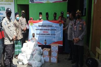 Begini Cara Anggota Polresta Bandar Lampung Mendekatkan Diri kepada Masyarakat, Baik untuk Ditiru - JPNN.com Lampung