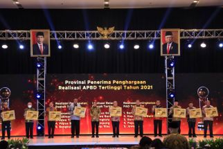 Gubernur Lampung Terima Penghargaan dari Kemendagri, Nih Pencapaiannya - JPNN.com Lampung