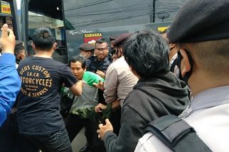 2 Jemaah Khilafatul Muslimin Diamankan Polda Metro Jaya, Ini Identitasnya - JPNN.com Lampung