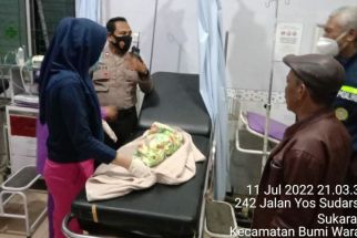 Bayi Dalam Kardus Ditemukan di Teras Rumah Warga, Ada Selebaran Kertas, Begini Isinya  - JPNN.com Lampung