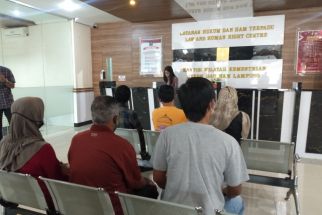 LBH Bandar Lampung dan Keluaraga RF Mendatangi Kanwil Kemenkum HAM Lampung - JPNN.com Lampung