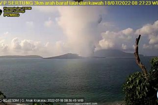 Selama 3 Hari, Gunung Anak Krakatau Erupsi Sebanyak 5 Kali, Waspada! - JPNN.com Lampung