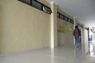 Tim Penyidik KPK Kembali Periksa Saksi Kasus Gratifikasi Mantan Rektor Unila - JPNN.com Lampung