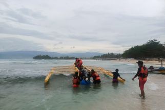 2 Nelayan di Pesisir Barat Hilang Komunikasi, Pencarian Basarnas Dilanjutkan Besok - JPNN.com Lampung