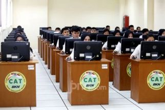 Guru Lulus Passing Grade yang Sudah Berusia Terancam Tidak Merasakan Gaji PPPK  - JPNN.com Lampung