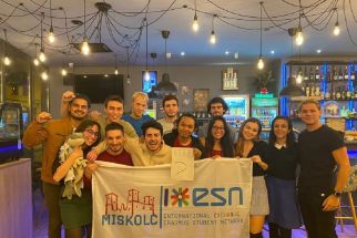 Pemuda NTB: Rivani Gunawan dan Kiat Sukses dari Hungaria - JPNN.com NTB