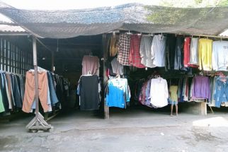 Impor Baju Bekas Dilarang, Masyarakat Kota Mataram Kecewa - JPNN.com NTB