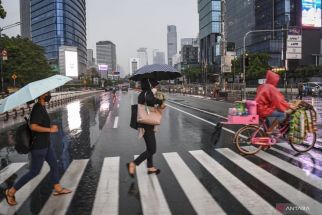 Awas! Hujan Lebat dan Angin Kencang di NTB - JPNN.com NTB