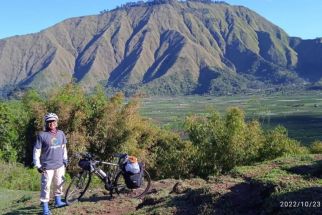 Rinjani Memikat, Simak Petualangan Pesepeda Asal Sidoarjo - JPNN.com NTB