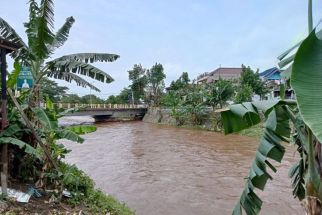 Hujan Lebat, Warga Bantaran Sungai Harap Waspada - JPNN.com NTB