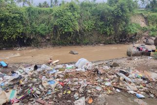 Gawat, 2 Sungai di NTB Tercemar Limbah Mikroplastik - JPNN.com NTB