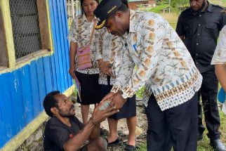 Keren, Begini Cara Namia Bangkitkan Perekonomian Orang Asli Nduga - JPNN.com Papua