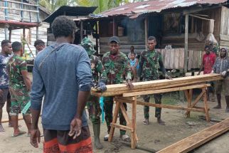 Berita Duka, Sabinus Baopo Meninggal Dunia, Satgas TMMD di Mimika Berbelasungkawa - JPNN.com Papua
