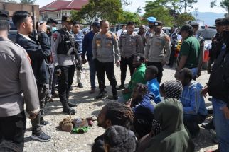 Merusak Papan Nama Kantor Gubenur Papua Pegunungan, 9 Mahasiswa Ditangkap - JPNN.com Papua