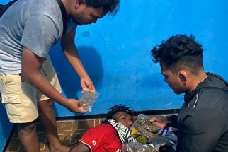 Polisi Tangkap Pengedar Ganja Saat Tertidur Pulas, Lihat - JPNN.com Papua