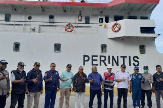 PT PELNI Kerahkan Dua Armada Kapal Perintis untuk Dukung Kegiatan Keagamaan di Papua  - JPNN.com Papua