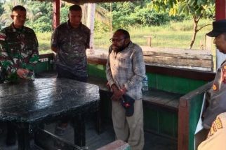Satgas Pamtas RI-PNG Yonif 132/BS Tangkap Aktivis OPM - JPNN.com Papua