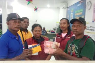 YPM Bersyukur Bantuan Bedah Rumah di Kabupaten Yapen Berjalan Sukses - JPNN.com Papua