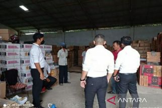 Polisi Cek Langsung Gudang Distributor Minyak Goreng, Hasilnya? - JPNN.com Sultra