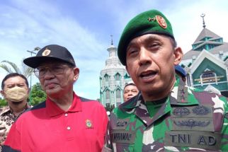 Aksi Mulia Tentara Sambut Ramadan, Bersih 145 Masjid - JPNN.com Sultra